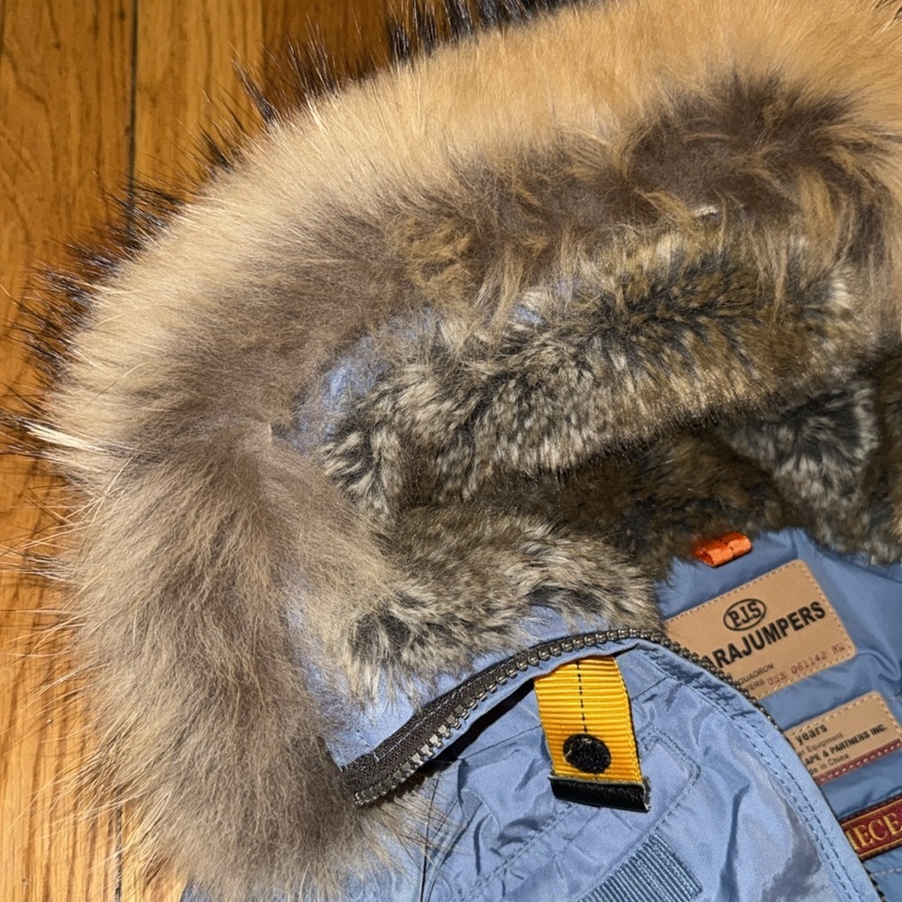 Parajumpers Kids masterpiece series Powder Blue Puffer Jacket with Fur-Trim Hood - Picture 2 of 16